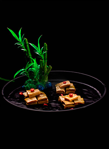 Charcoal-grilled bamboo shoots